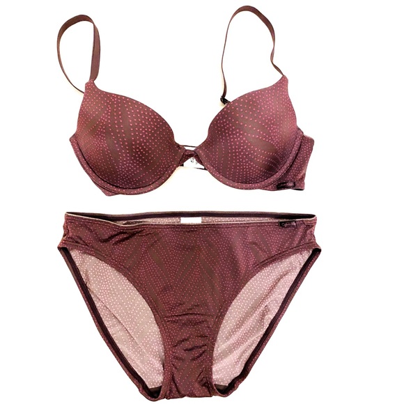 Calvin Klein Intimates & Sleepwear Calvin Klein Bra Panty Set